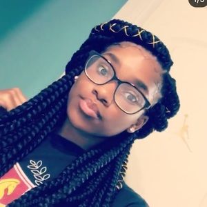 Meet your Posher, Shakera